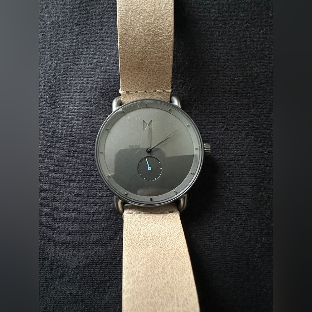 MVMT Revolver Watch- Clean and Fresh Look- Excellent Shape